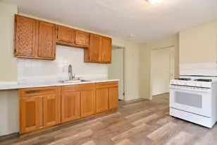 10 Essex Ct, Lynn, MA 01902 - Photo 29