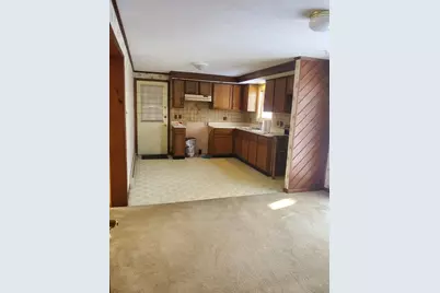 170 Woodland Cir, Tiverton, RI 02878 - Photo 7