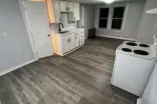 88 Cross St, Southbridge, MA 01550 - Photo 11
