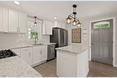 60 School St, Plainville, MA 02762 - Photo 11