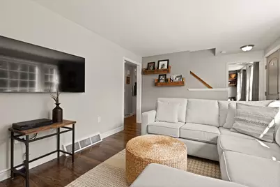 60 School St, Plainville, MA 02762 - Photo 25