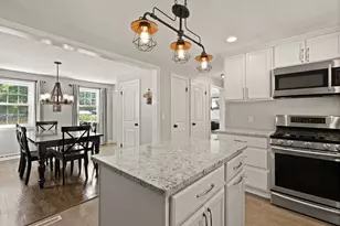 60 School St, Plainville, MA 02762 - Photo 9
