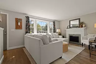 60 School St, Plainville, MA 02762 - Photo 21