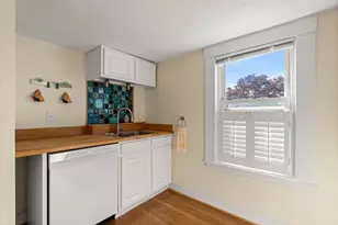 2 Mount Pleasant St, Rockport, MA 01966 - Photo 15