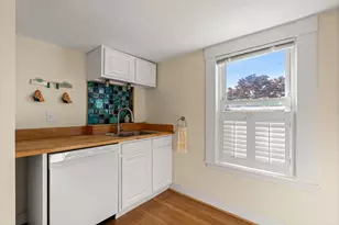 2 Mount Pleasant St, Rockport, MA 01966 - Photo 15