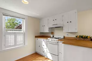 2 Mount Pleasant St, Rockport, MA 01966 - Photo 15