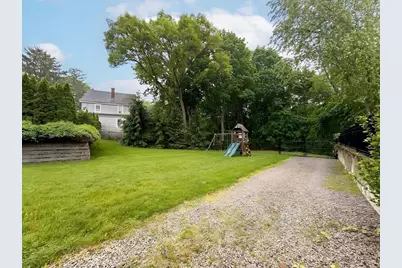 114 Curve St, Dedham, MA 02026 - Photo 27