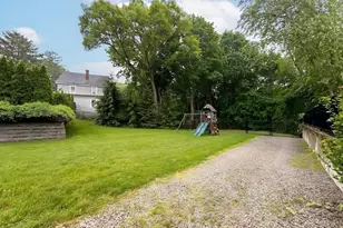114 Curve St, Dedham, MA 02026 - Photo 27