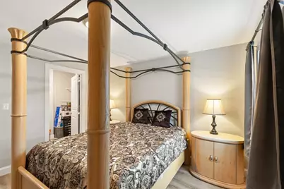 26 W Wyoming Avenue #2D, Melrose, MA 02176 - Photo 15
