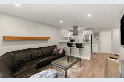26 W Wyoming Avenue #2D, Melrose, MA 02176 - Photo 11
