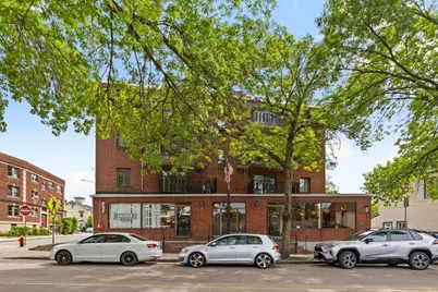 26 W Wyoming Avenue #2D, Melrose, MA 02176 - Photo 1