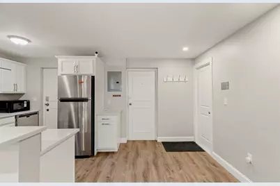 26 W Wyoming Avenue #2D, Melrose, MA 02176 - Photo 7