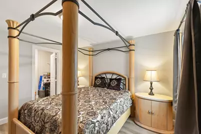 26 W Wyoming Avenue #2D, Melrose, MA 02176 - Photo 15