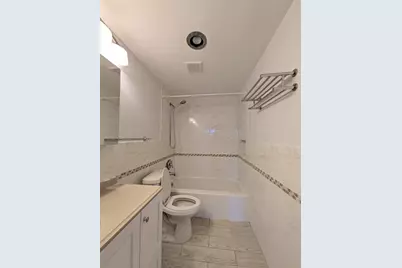 22 Chestnut Pl #306, Brookline, MA 02445 - Photo 7
