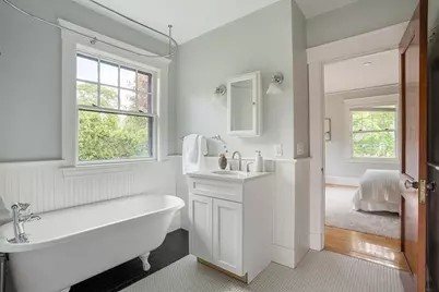 4 Lawrence St, Winchester, MA 01890 - Photo 15