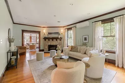 4 Lawrence St, Winchester, MA 01890 - Photo 3