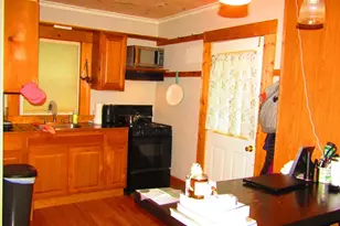 14 Garfield St, Greenfield, MA 01301 - Photo 21