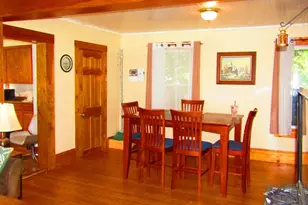 14 Garfield St, Greenfield, MA 01301 - Photo 5