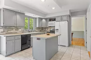 97 Sterling St, Lancaster, MA 01523 - Photo 7