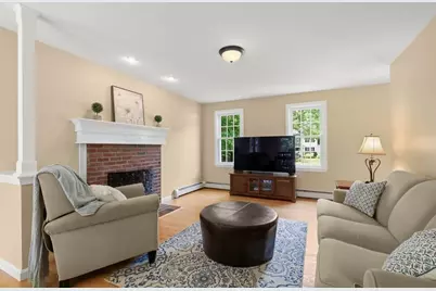 2 Thomas Circle, North Attleboro, MA 02760 - Photo 11