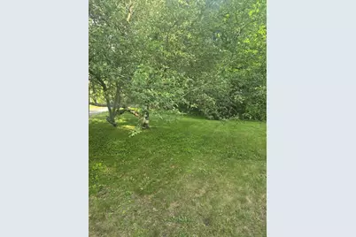 25 Flynt St, Palmer, MA 01069 - Photo 9