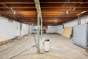 23 Ward St, Auburn, MA 01501 - Photo 17