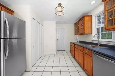 23 Ward St, Auburn, MA 01501 - Photo 9