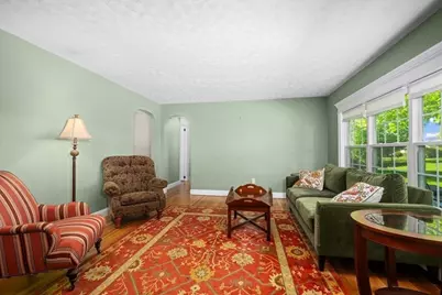 23 Ward St, Auburn, MA 01501 - Photo 5