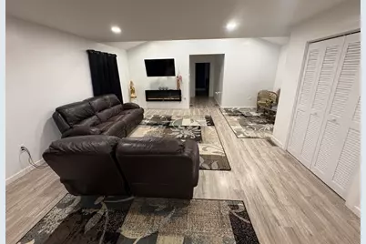 115 Berkshire Avenue, Southwick, MA 01077 - Photo 9