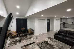 115 Berkshire Ave, Southwick, MA 01077 - Photo 11