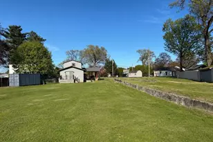 115 Berkshire Ave, Southwick, MA 01077 - Photo 7