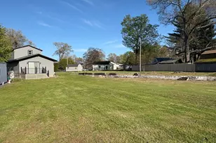115 Berkshire Ave, Southwick, MA 01077 - Photo 3