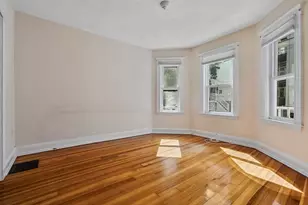 31 Harold St, Somerville, MA 02143 - Photo 3