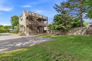 44 Charnock St, Beverly, MA 01915 - Photo 39