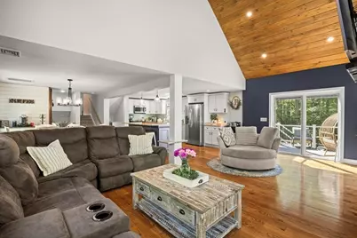 44 S Main St, Berkley, MA 02779 - Photo 5