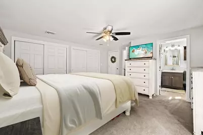 44 S Main St, Berkley, MA 02779 - Photo 15