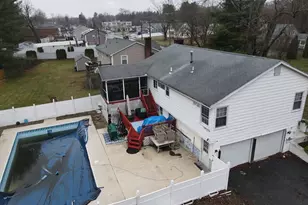 117 Silver St, Agawam, MA 01001 - Photo 21