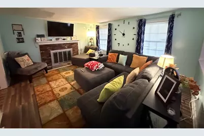 117 Silver St, Agawam, MA 01001 - Photo 7