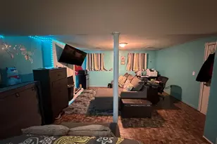 117 Silver St, Agawam, MA 01001 - Photo 17