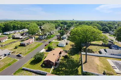 67 Manning St, Chicopee, MA 01020 - Photo 31