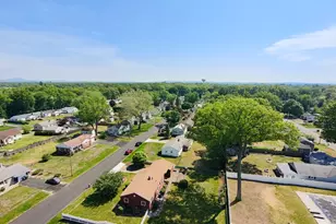 67 Manning St, Chicopee, MA 01020 - Photo 31