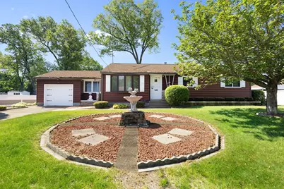 67 Manning St, Chicopee, MA 01020 - Photo 3
