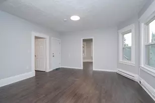 36-38 Chapel St, Springfield, MA 01109 - Photo 9