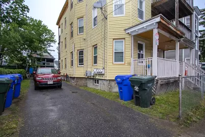 36-38 Chapel St, Springfield, MA 01109 - Photo 3