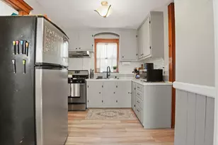 146 Sycamore St, New Bedford, MA 02740 - Photo 11