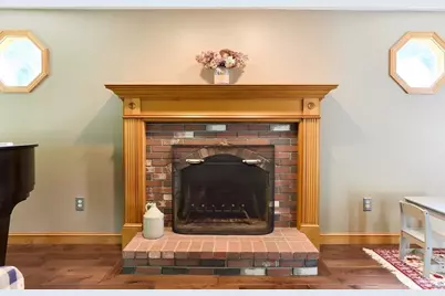 10 Windemere Way, Bridgewater, MA 02324 - Photo 11