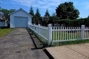 60 Elliot Ave, Quincy, MA 02171 - Photo 5