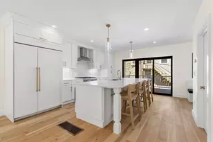 300 W 3rd St, Boston, MA 02127 - Photo 5