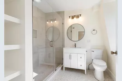 300 W 3rd St, Boston, MA 02127 - Photo 17