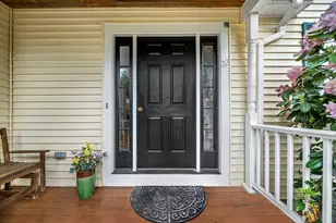 22 Hillcrest Dr, Acton, MA 01720 - Photo 3